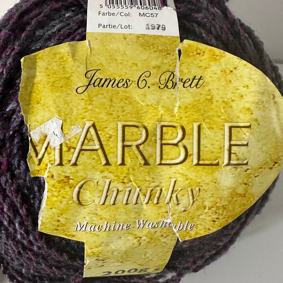 James C. Brett Yarn Marble Chunky 100% Acrylic 200 gr MC57 Red Purple - Picture 7 of 10